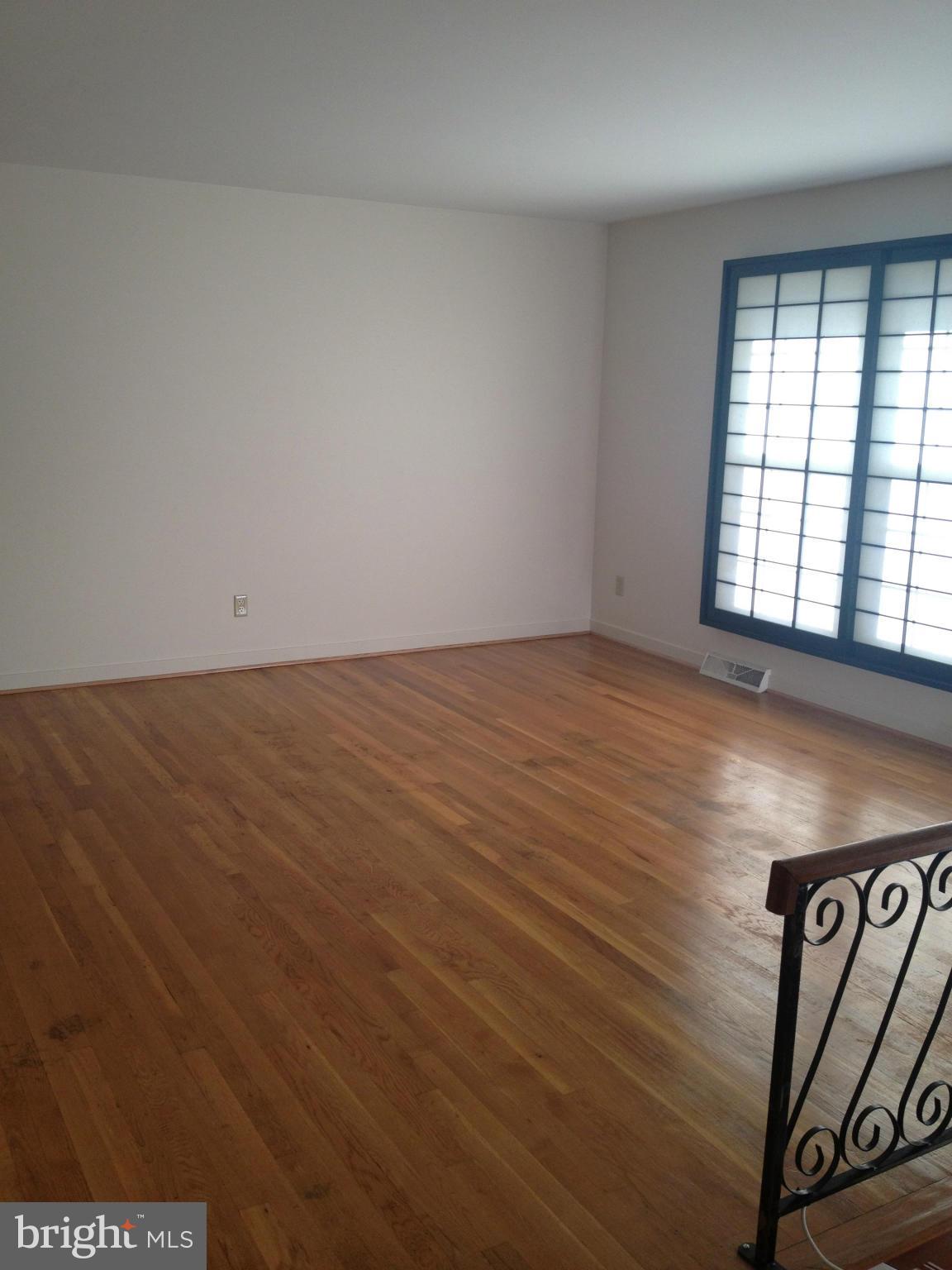 8111 Frye Road Alexandria, VA 22309 - Photo 2 of 17 Interior (General)