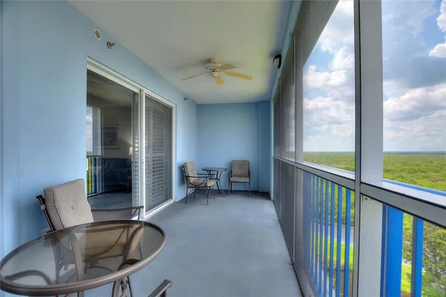 a view of a livingroom with furniture window and porch