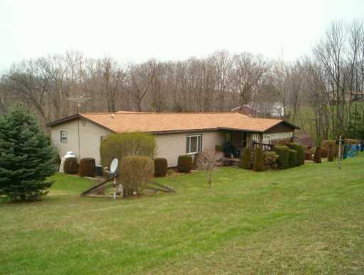 106 Hixon Road Eighty Four, PA 15330 - Photo 6 of 7 Gallery Image 6