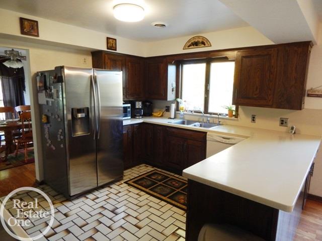 54095 Baker Road New Baltimore, MI 48047 - Photo 8 of 57