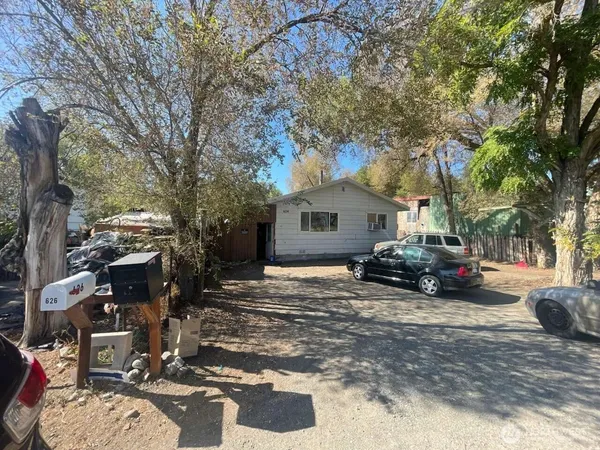 $120,000 | 624 Edmonds Street, Omak, WA 98841
