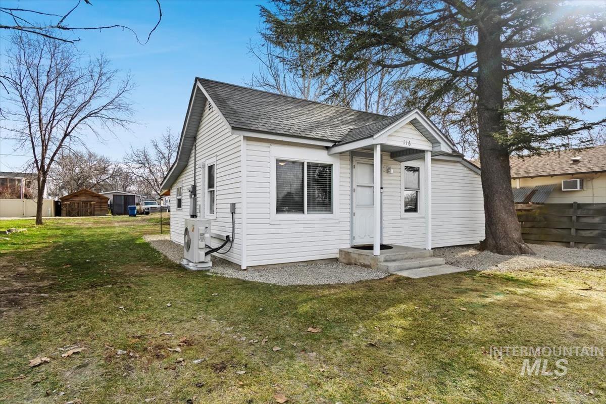 116 Maple Street Nampa, ID 83686 - Photo 1 of 43