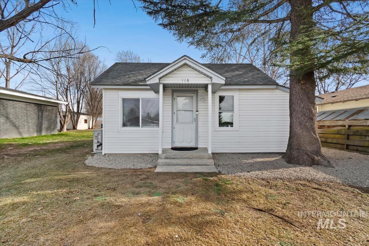 116 Maple Street Nampa, ID 83686 - Photo 3 of 43