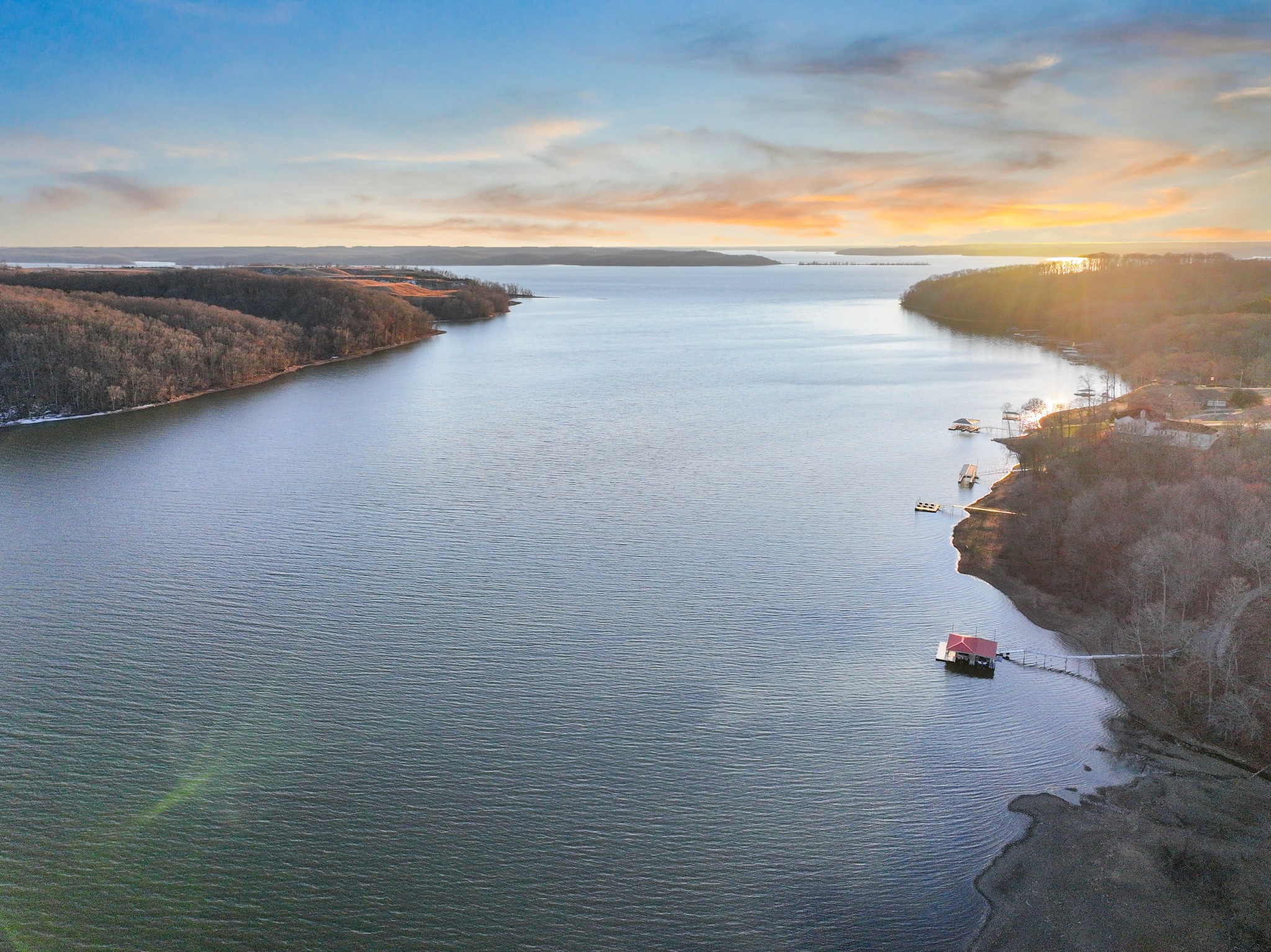 36 River Trace Road Dover, TN 37058 - Photo 5 of 13 a view of an ocean and beach