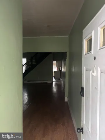 a view of entryway and hall