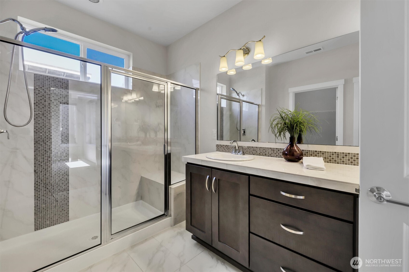 14610 36th Avenue Northeast Lake Forest Park, WA 98155 - Photo 16 of 37