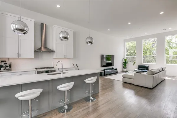 a kitchen with granite countertop lots of counter top space