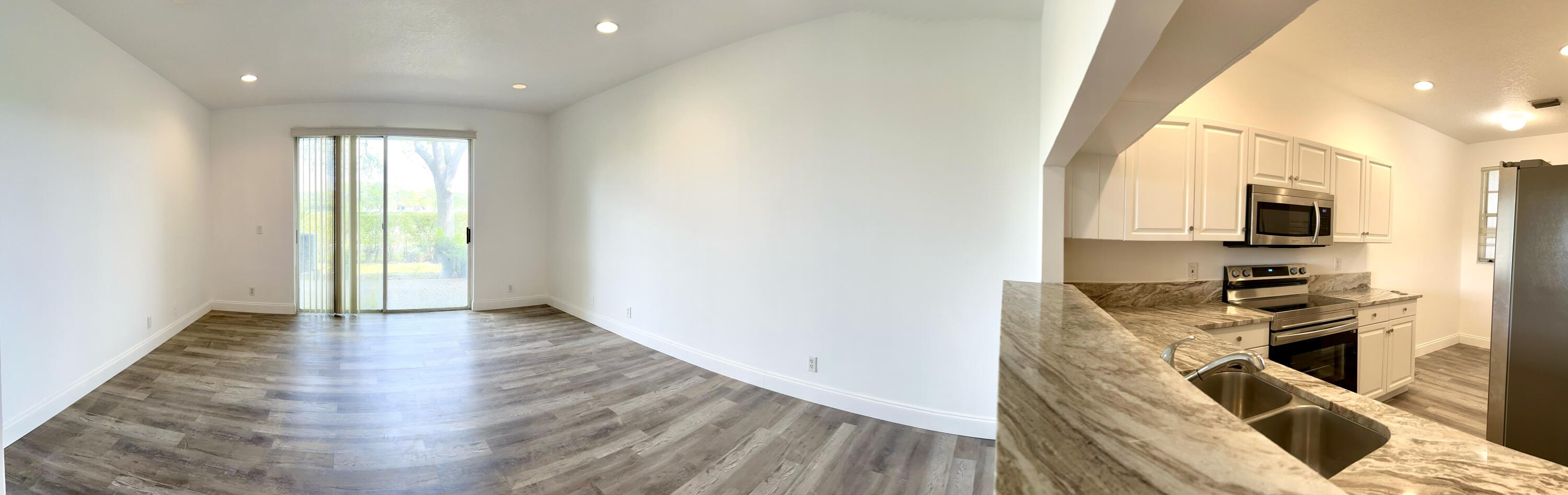 10253 Vía Hibiscus Boca Raton, FL 33428 - Photo 12 of 48 Living room