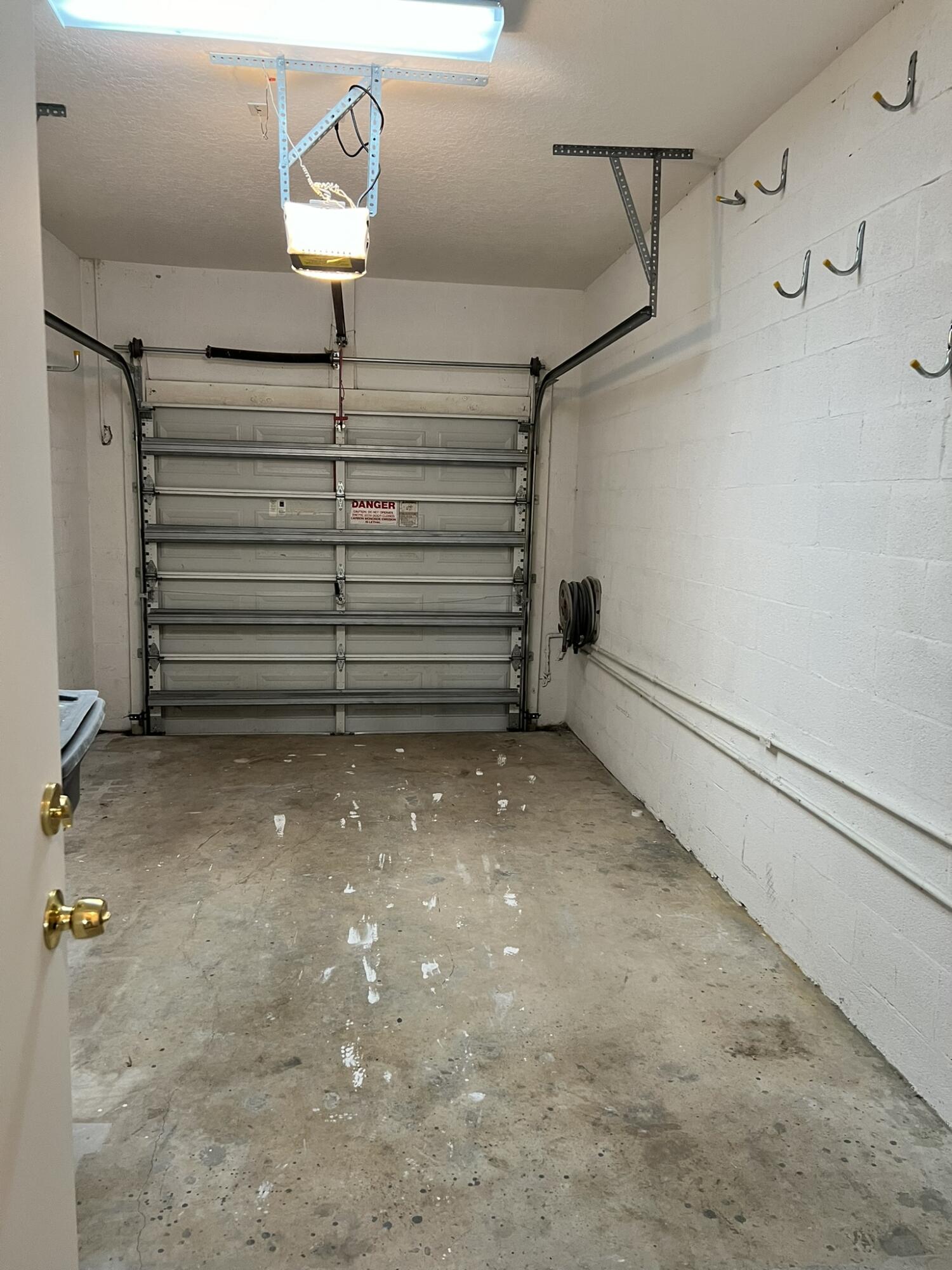 10253 Vía Hibiscus Boca Raton, FL 33428 - Photo 20 of 48 garage