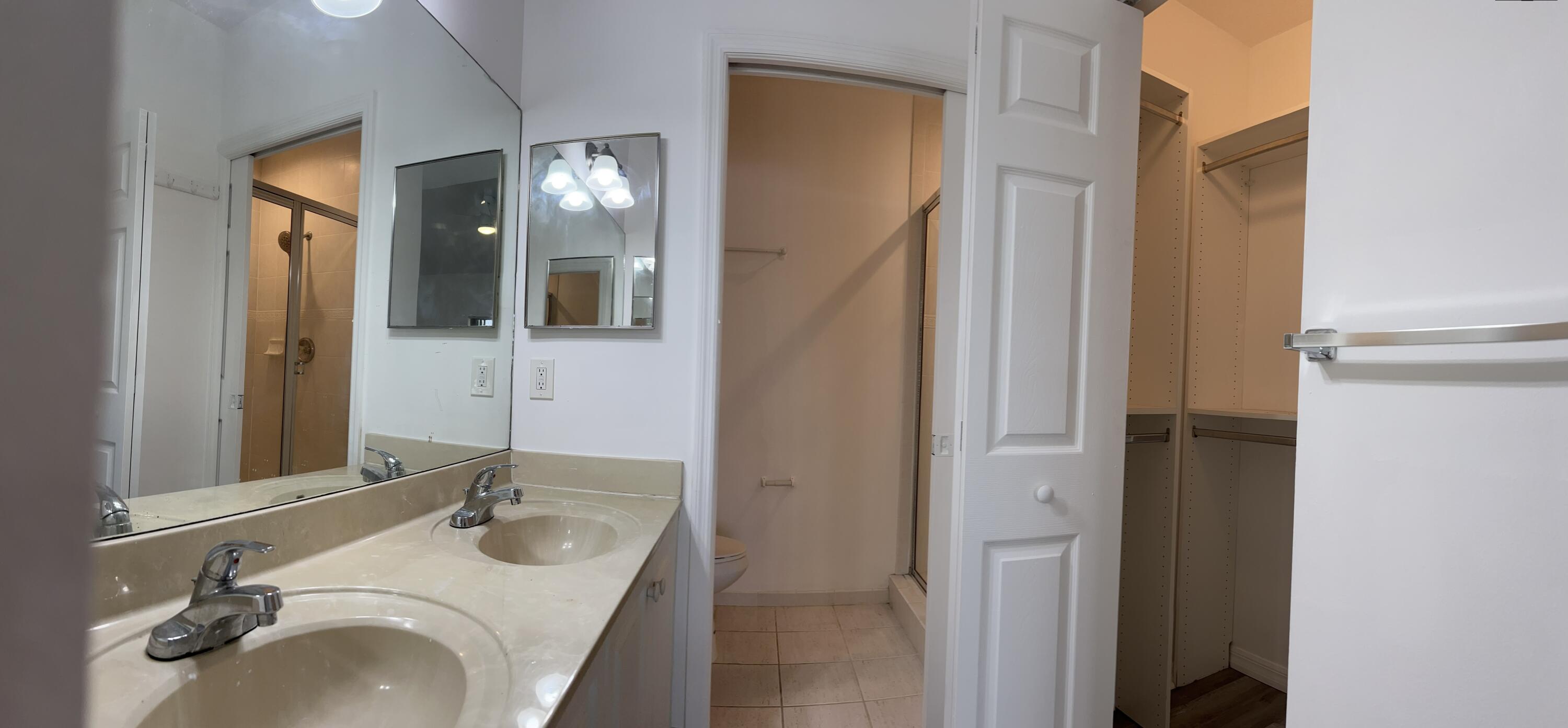 10253 Vía Hibiscus Boca Raton, FL 33428 - Photo 26 of 48 Bathroom #1