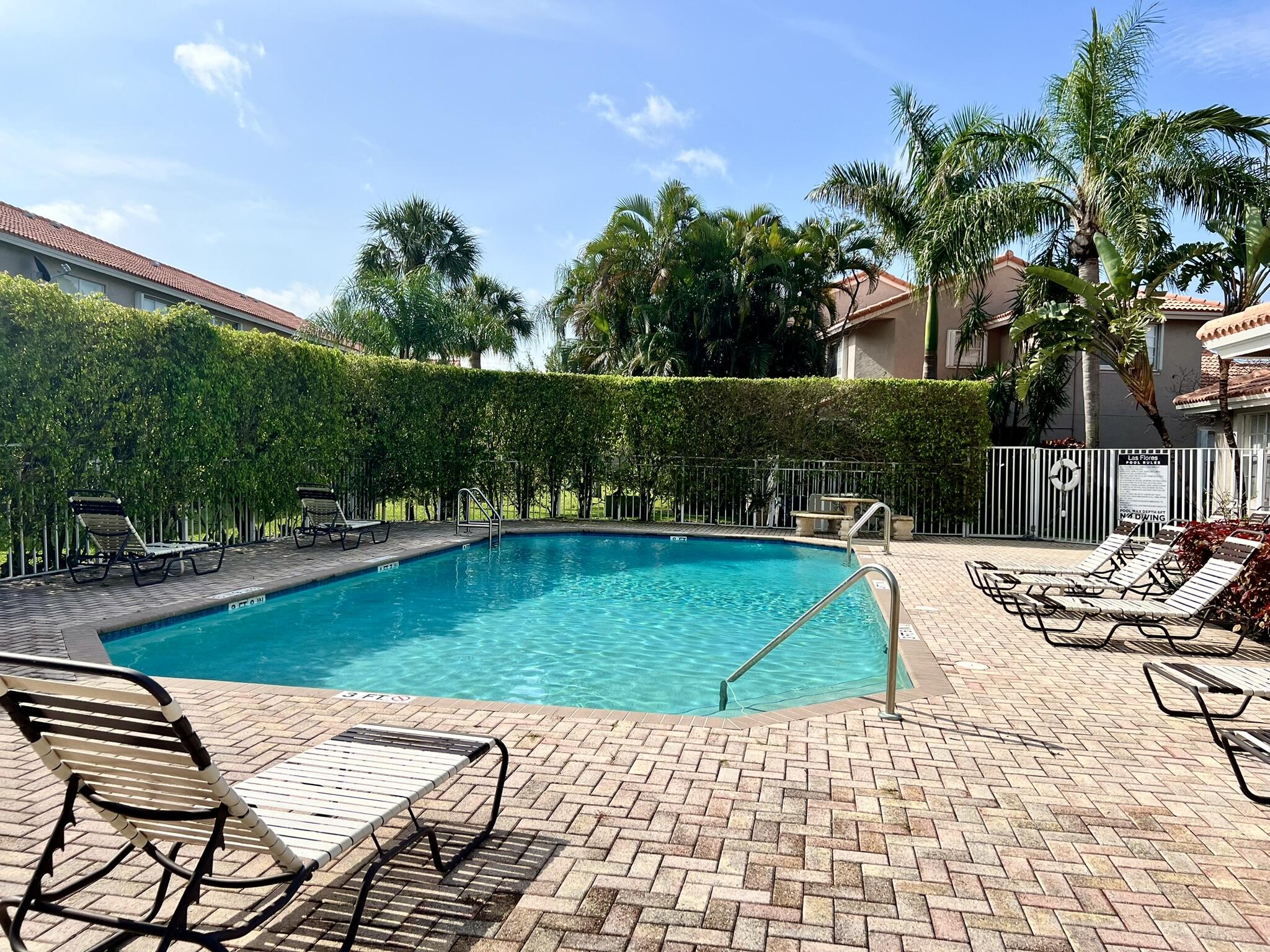 10253 Vía Hibiscus Boca Raton, FL 33428 - Photo 42 of 48 Community Pool