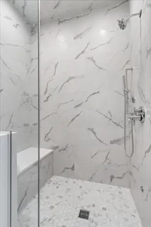 $1,100,000 | 2727 North Kenmore Avenue, Unit 3, Chicago, IL 60614