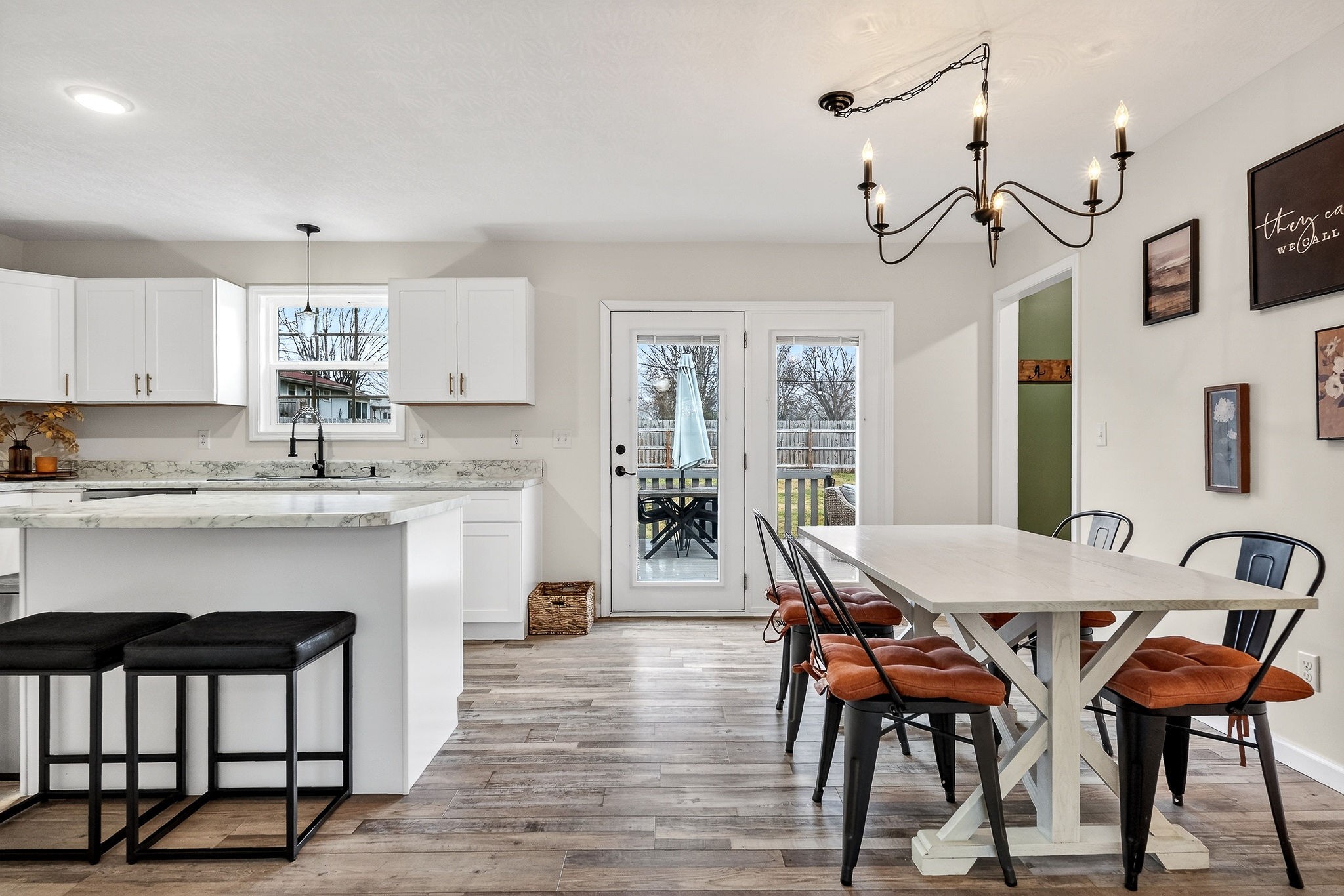217 Peach Street Baxter, TN 38544 - Photo 5 of 39 a dining room with furniture and window