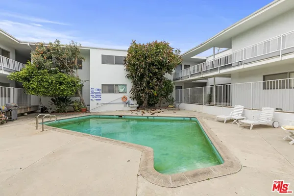 $2,300 | 1295 Federal Avenue, Unit 24, Los Angeles, CA 90025