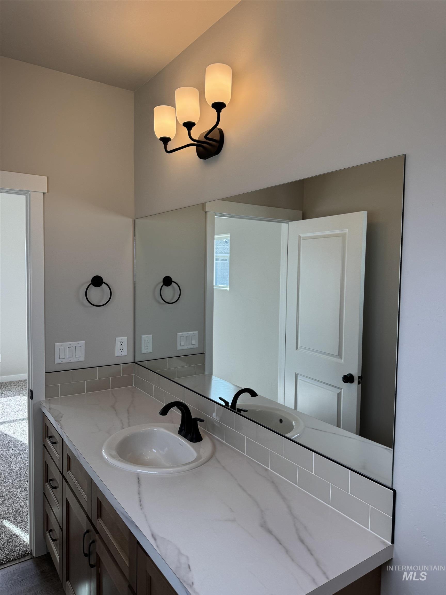 2064 Harrison Street South Twin Falls, ID 83301 - Photo 17 of 29 Bathroom with vanity