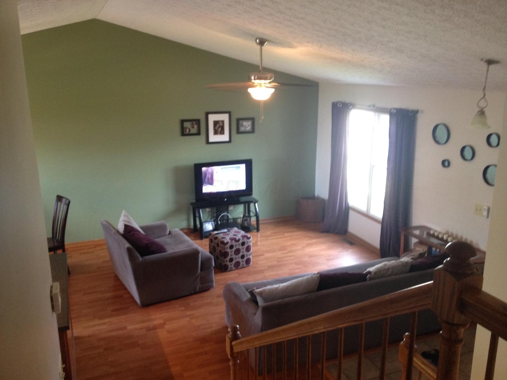 4498 Nickerson Road Columbus, OH 43228 - Photo 4 of 20 Gallery Image 4