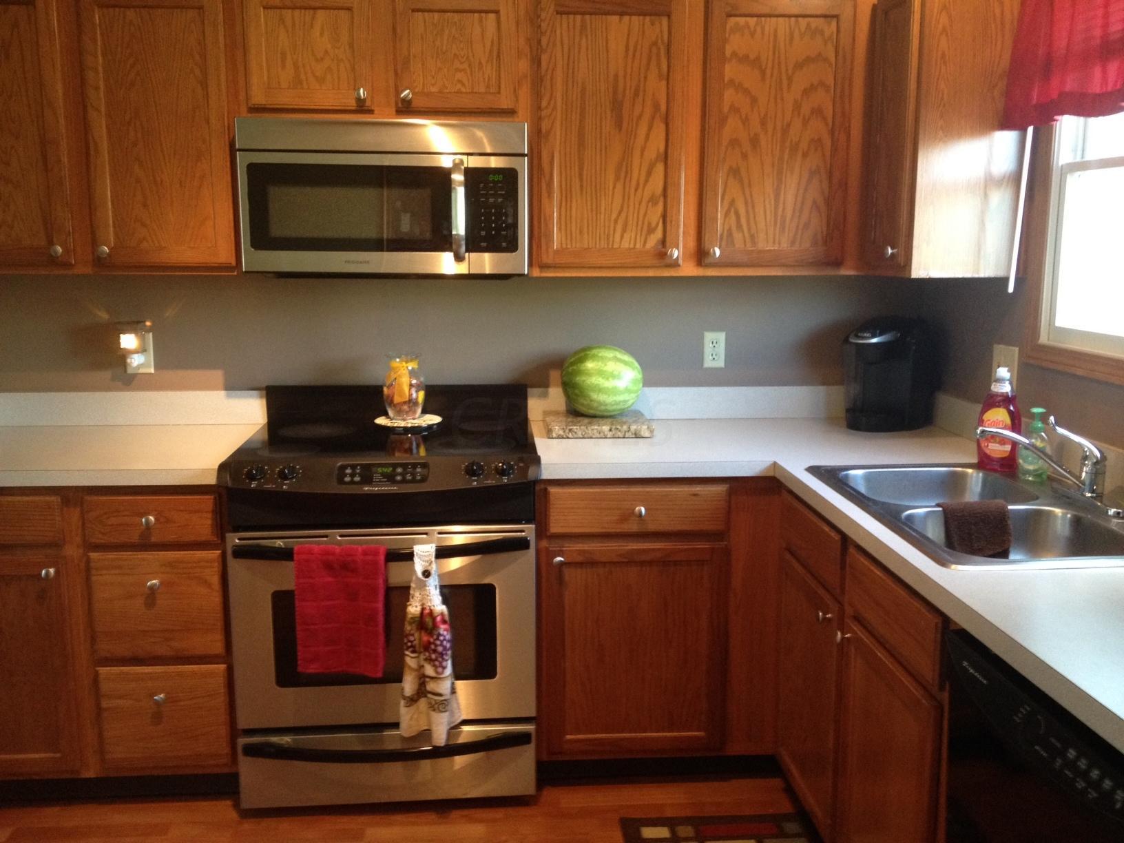 4498 Nickerson Road Columbus, OH 43228 - Photo 5 of 20 Gallery Image 5