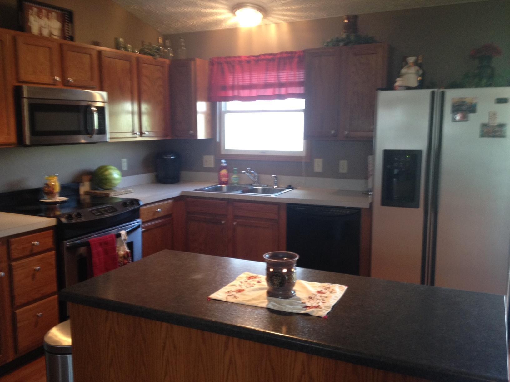 4498 Nickerson Road Columbus, OH 43228 - Photo 6 of 20 Gallery Image 6