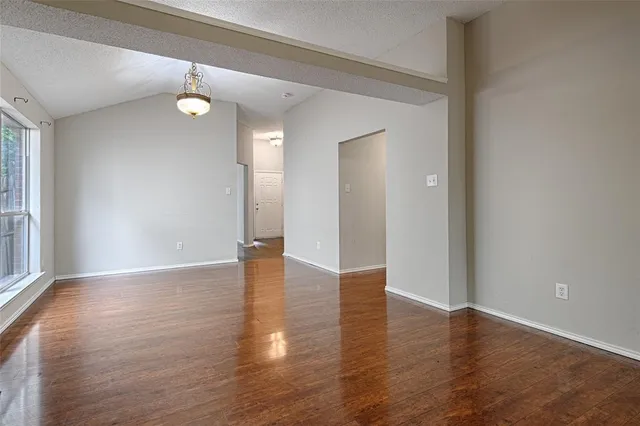 $2,100 | 10257 Tustin Terrace, Fort Worth, TX 76108