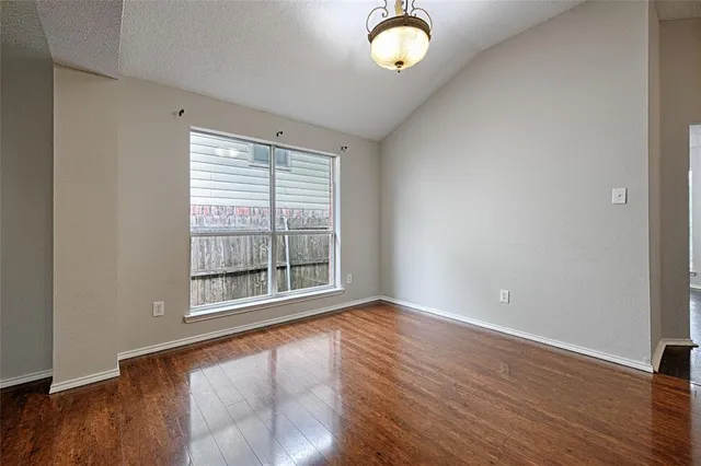 $2,100 | 10257 Tustin Terrace, Fort Worth, TX 76108