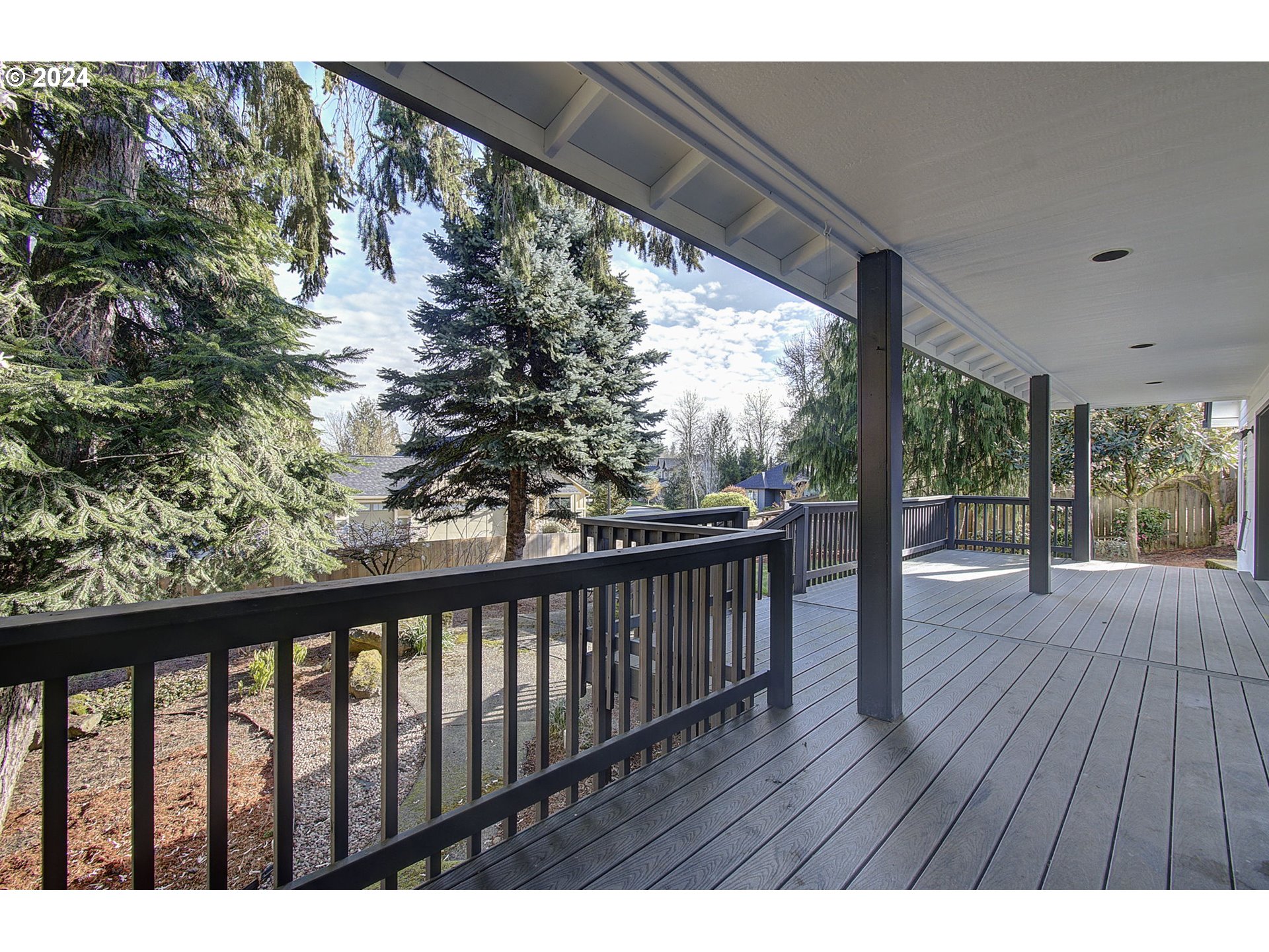 2414 Northeast 165th Street Ridgefield, WA 98642 - Photo 46 of 48 Covered Porch
