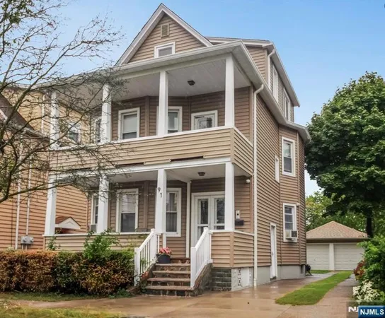 $2,700 | 91 Halstead Avenue, Unit 1, Wallington, NJ 07057