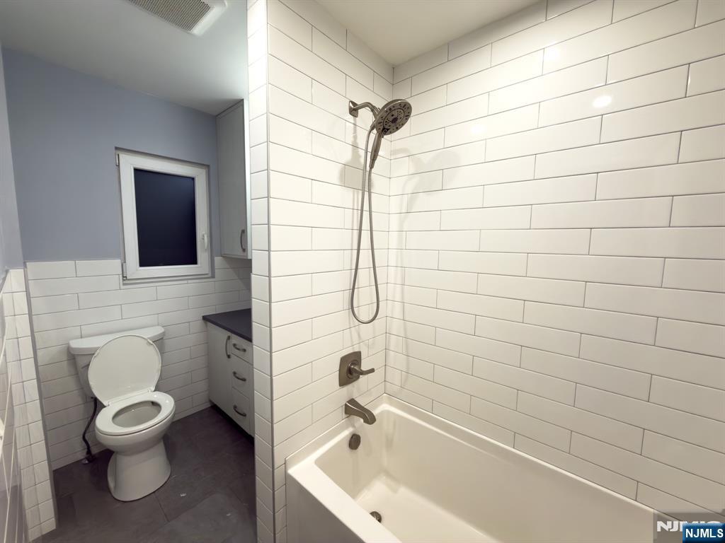 91 Halstead Avenue, Unit 1 Wallington, NJ 07057 - Photo 4 of 9