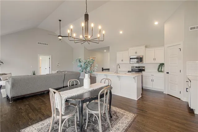 $449,900 | 1102 Noah's Lane, Kearney, MO 64060