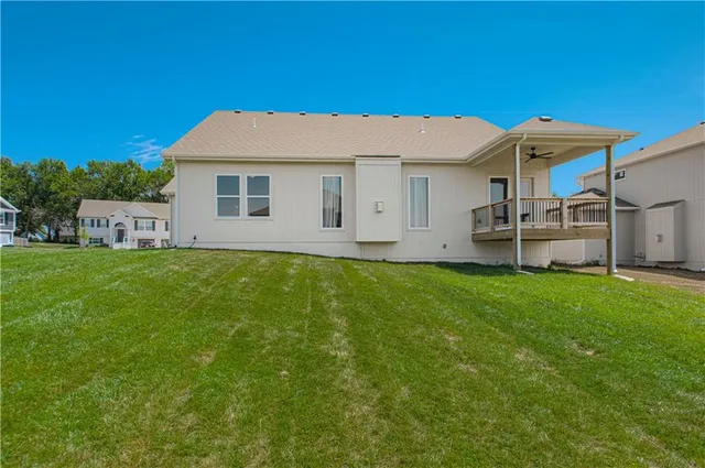 $449,900 | 1102 Noah's Lane, Kearney, MO 64060