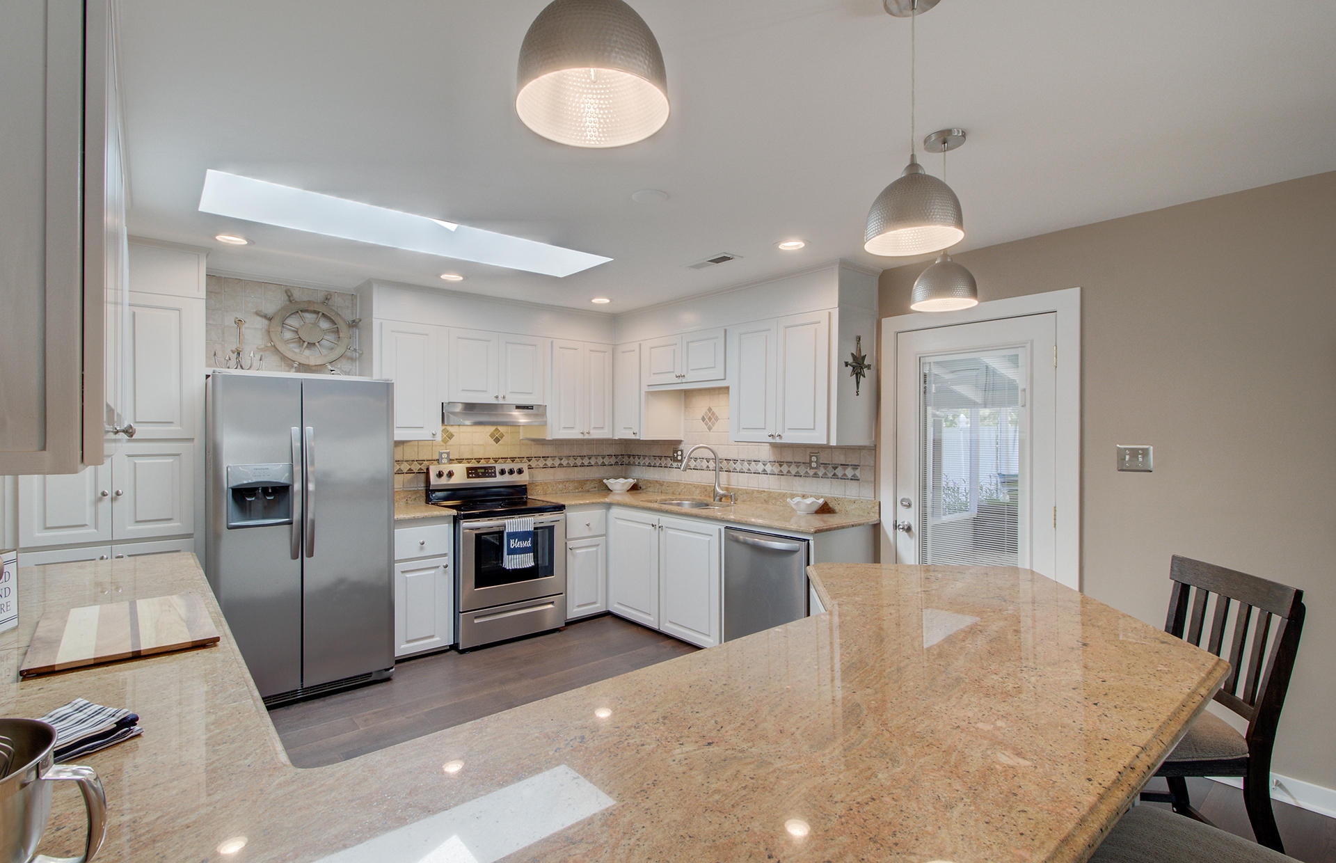 1013 Windward Road Charleston, SC 29412 - Photo 12 of 48 21