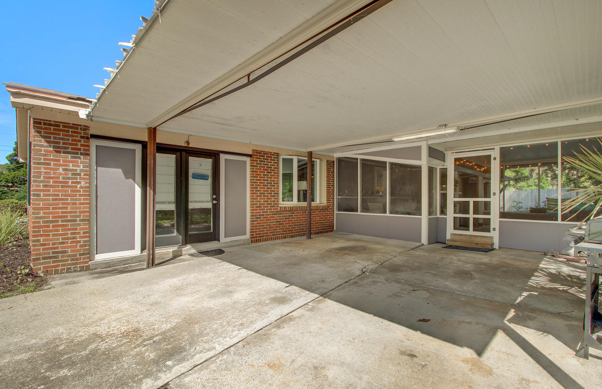 1013 Windward Road Charleston, SC 29412 - Photo 29 of 48 27