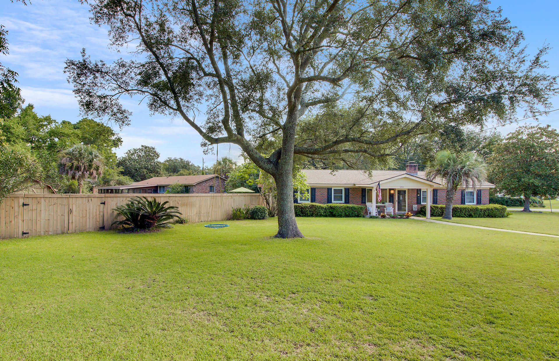 1013 Windward Road Charleston, SC 29412 - Photo 34 of 48 3