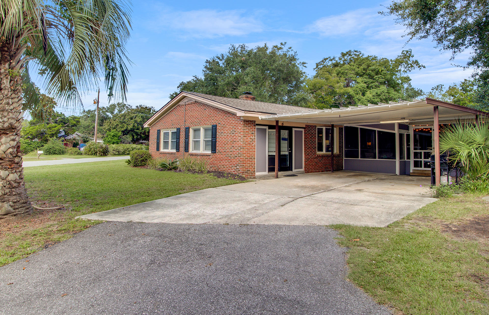 1013 Windward Road Charleston, SC 29412 - Photo 36 of 48 5