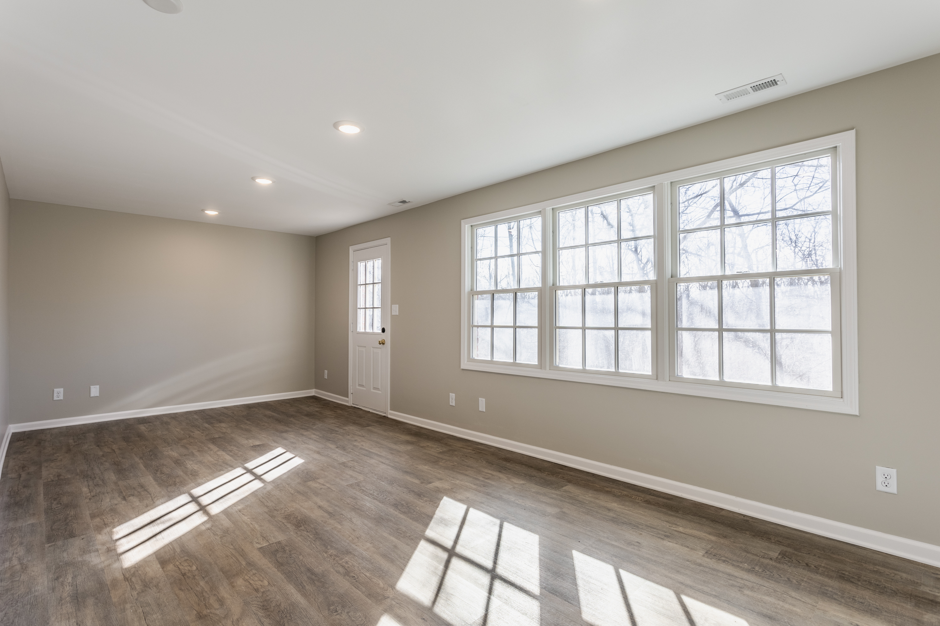 9941 Fall Creek Road Indianapolis, IN 46256 - Photo 29 of 37 Gallery Image 29