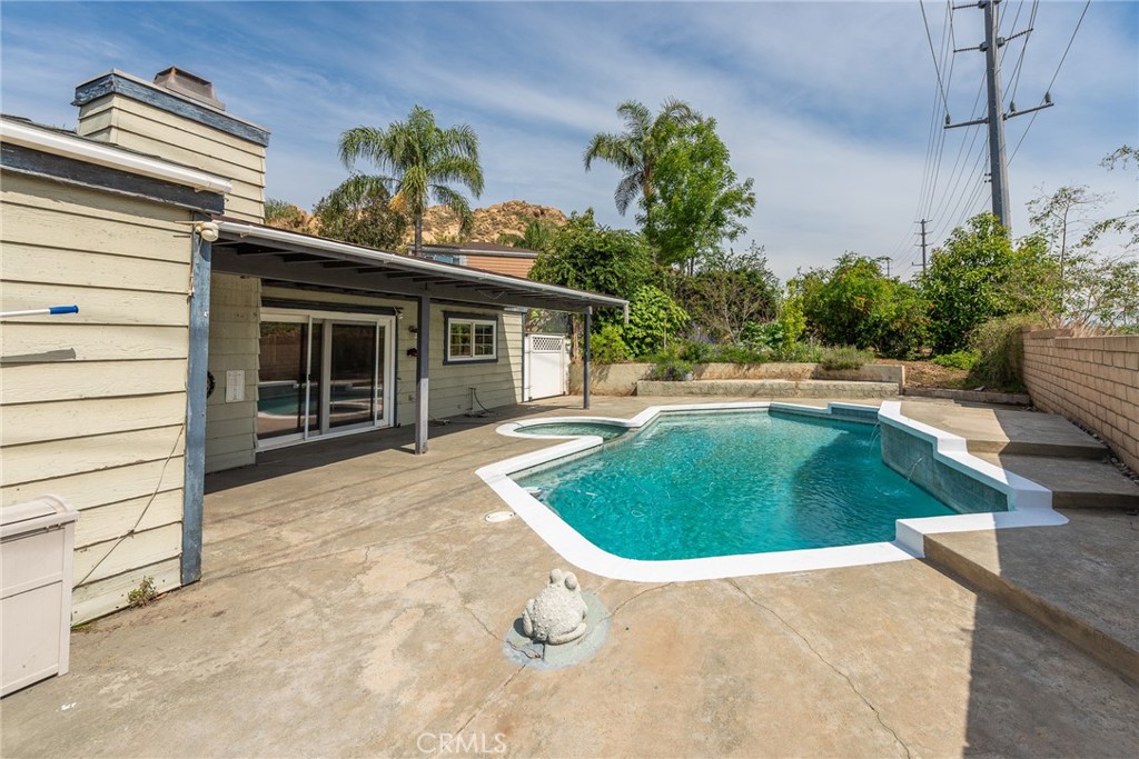 3208 Gibraltar Dr. Riverside, CA 92506 - Photo 29 of 37 a view of outdoor space and yard