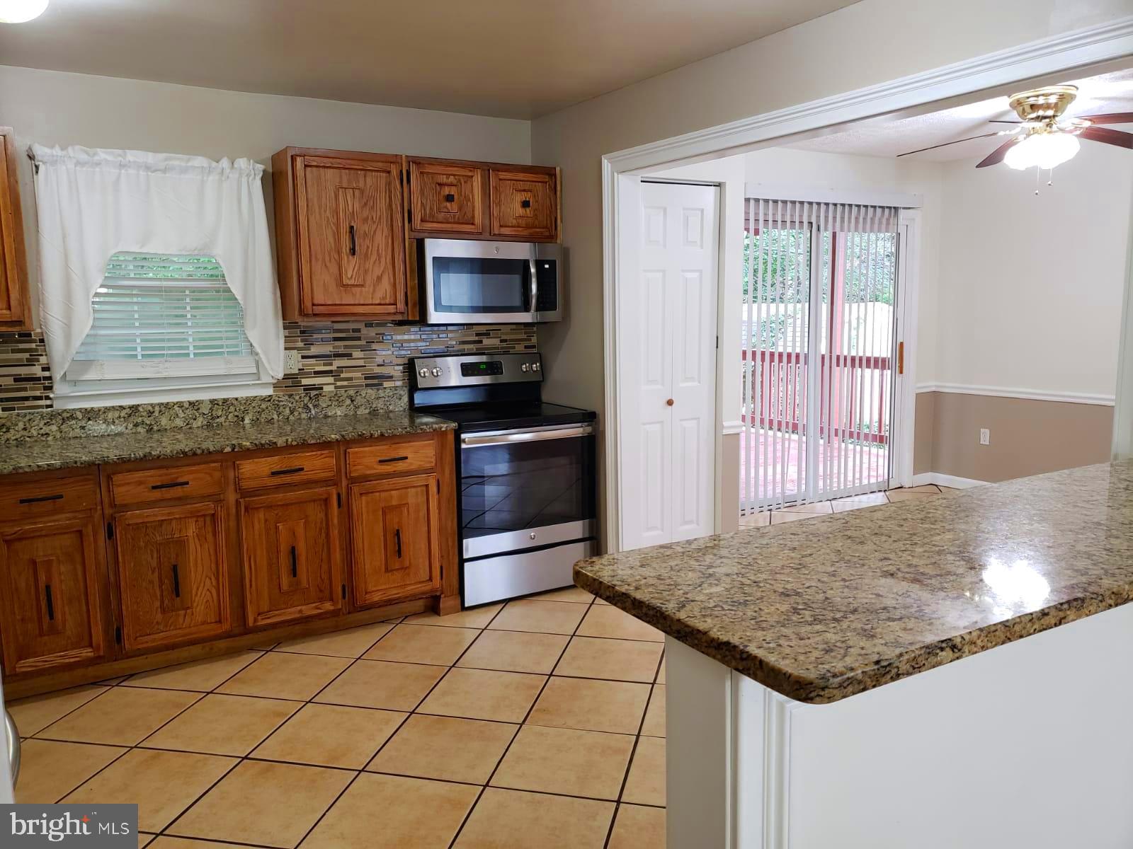 13454 Keytone Road Woodbridge, VA 22193 - Photo 7 of 43 Gallery Image 7
