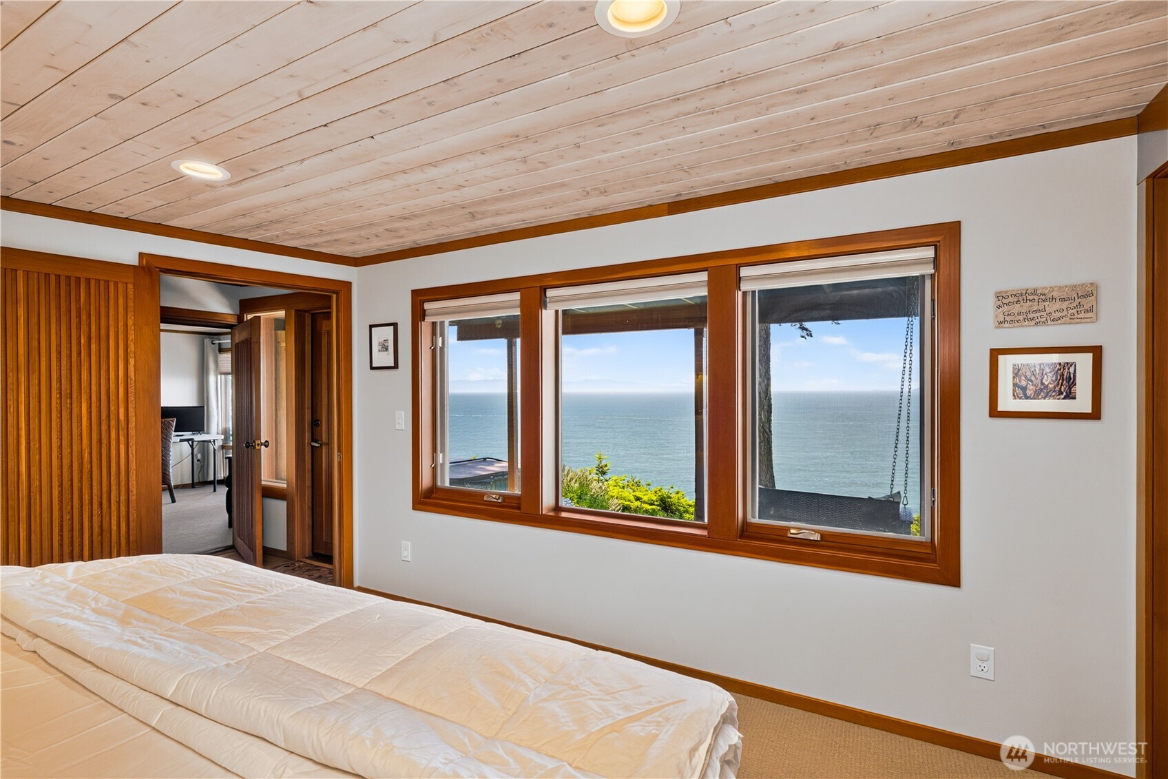 14122 Ervine Road Anacortes, WA 98221 - Photo 31 of 40