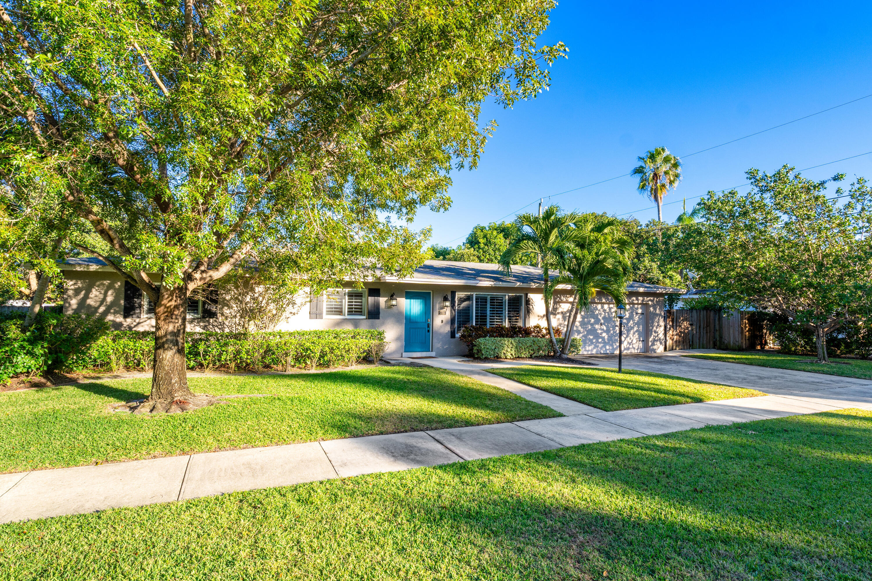 770 Northwest 3rd Avenue Boca Raton, FL 33432 - Photo 3 of 45 Front of House
