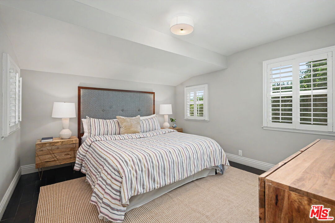 975 Pepperhill Road Pasadena, CA 91107 - Photo 12 of 26 Gallery Image 12
