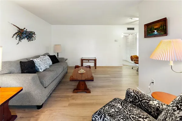 $79,900 | 1700 6th Street Northwest, Unit C2, Winter Haven, FL 33881