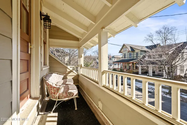 a sign that is sitting in the grass