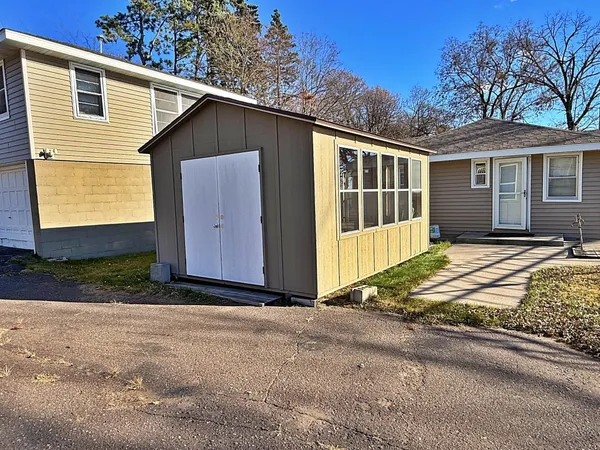 $500,000 | 33243 Highway 18, Aitkin, MN 56431