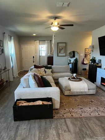 $1,650 | 7602 Alameda Beach, Converse, TX 78109