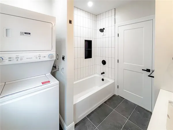 $739,000 | 35 Mt Pleasant Avenue, Providence, RI 02908