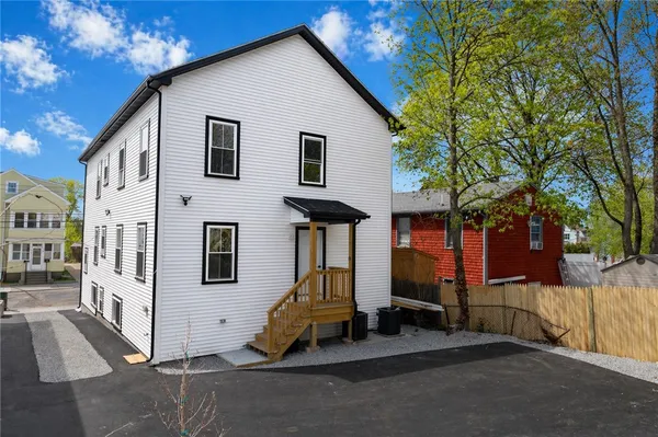 $739,000 | 35 Mt Pleasant Avenue, Providence, RI 02908