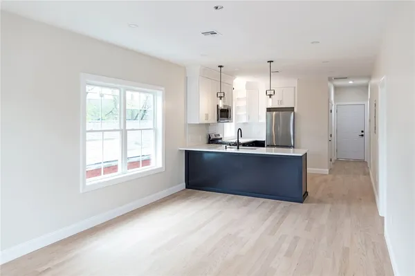 $739,000 | 35 Mt Pleasant Avenue, Providence, RI 02908