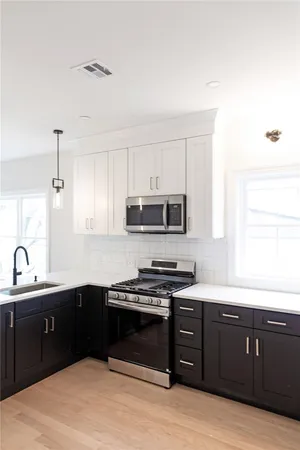 $739,000 | 35 Mt Pleasant Avenue, Providence, RI 02908
