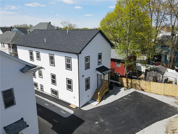 $739,000 | 35 Mt Pleasant Avenue, Providence, RI 02908