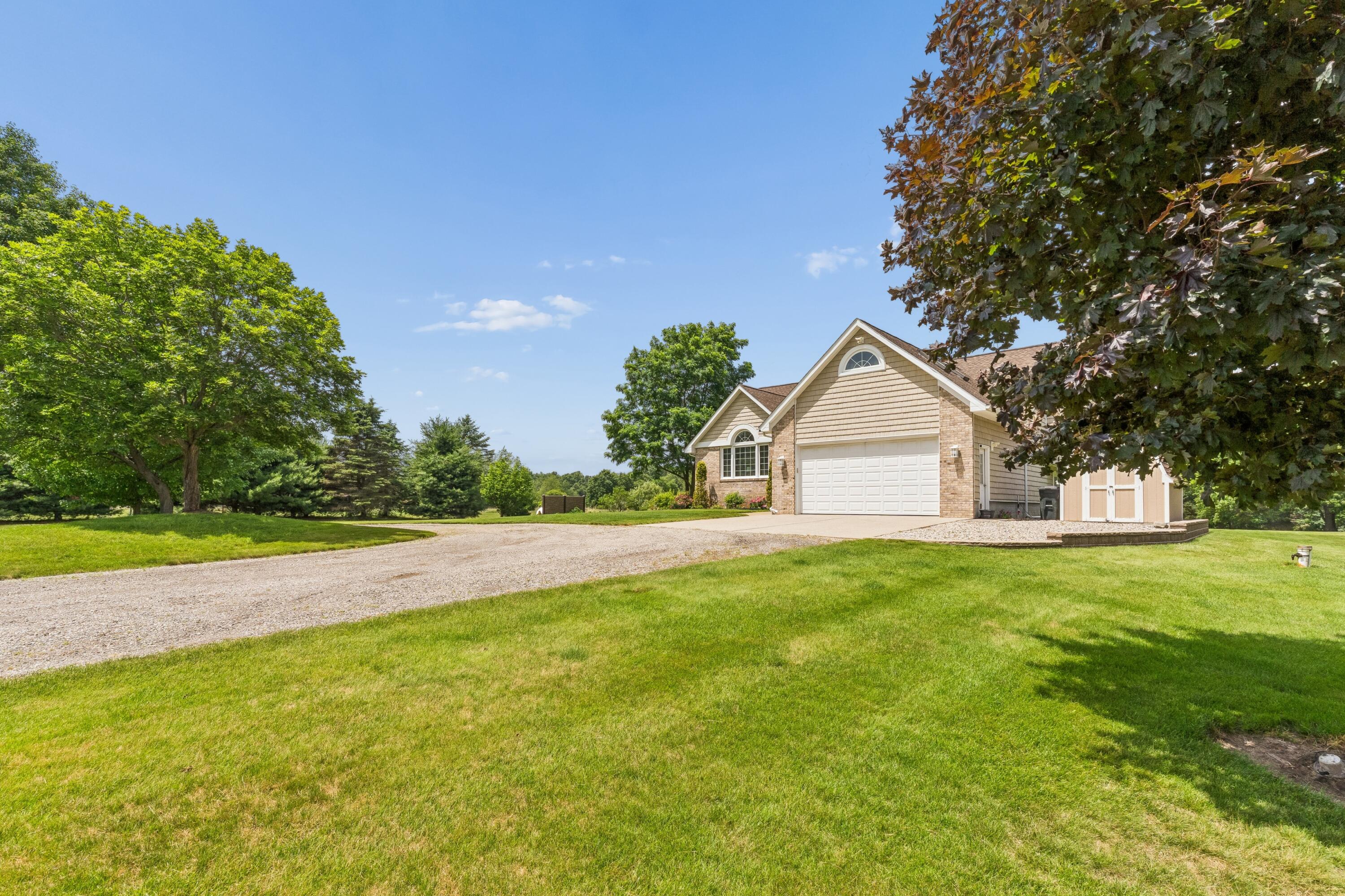 4902 Mt Morris Road Columbiaville, MI 48421 - Photo 4 of 51 4