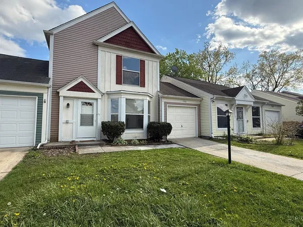 $2,500 | 750 Roosevelt Road, Unit 750, Hanover Park, IL 60133